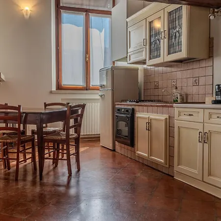 Degli Estensi - In Centro Storico Con Jacuzzi Ferrara